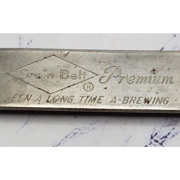 Vintage Grain Belt Premium Diamond Clear Brewing Beer Bottle Opener Advertising - Picture 4 of 4